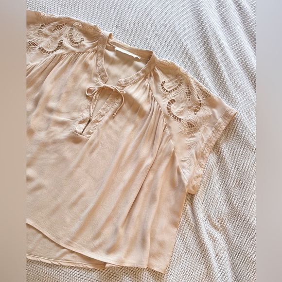 ASTR The Label Embroidered Cream Lace Detail Top Flowy Blouse - Picture 6 of 16